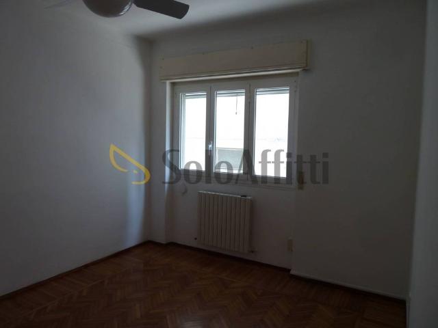 Quadrilocale vicolo San Lazzaro 16, Porto Vecchio, Sanremo