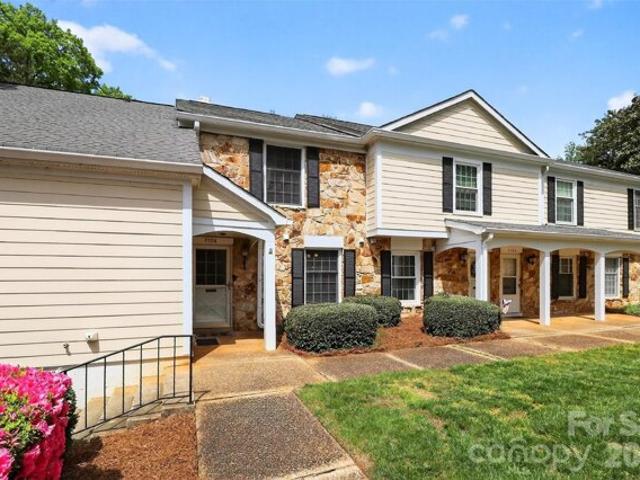 Quail Meadow Ln, Charlotte, Condo For Sale