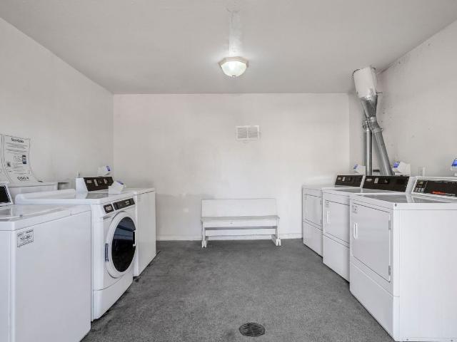 Quail Plaza Apartments 2 Bedroom Apartment for Rent at 11004 N May Ave, Oklahoma City, OK 73120