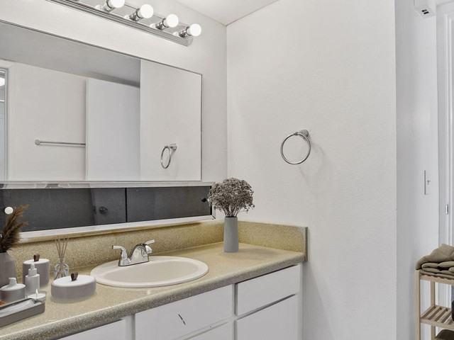 Quail Run 2 Bedroom Apartment for Rent at 659 S 1200 E, Salt Lake City, UT 84102 East Central