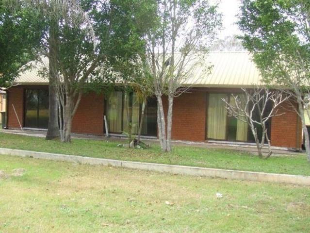 Quaint 1 Bed, 1 Bath Studio Apartment in Fishermans Reach