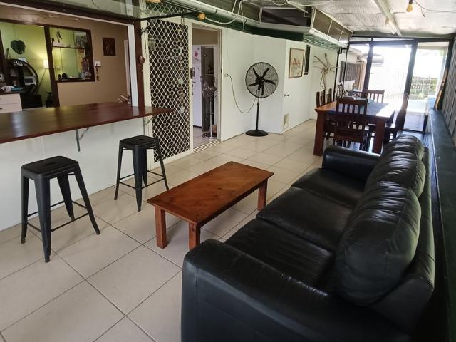 Quaint cottage in the heart of Hinchinbrook