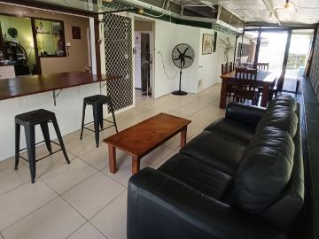 Quaint cottage in the heart of Hinchinbrook