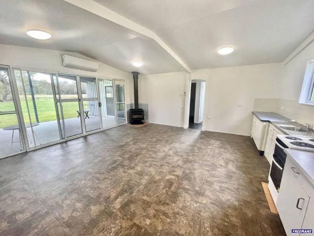 Quaint Country Living 30 Minutes from Kingaroy