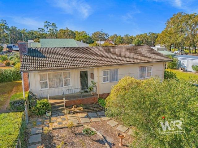 QUAINT, COMFORTABLE HOME IN CONVENIENT LOCATION