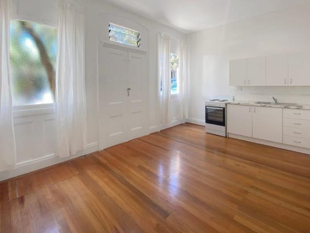 Quaint Home in the Heart of Newtown!