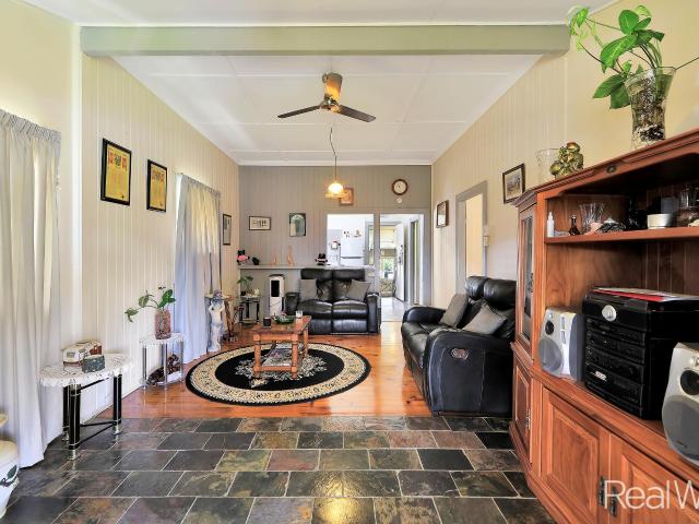 Quaint, Immaculate Home So Much Value!