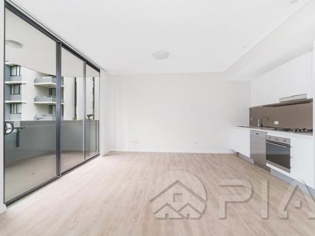 Quaint & Quiet, Perfect 1 Bedroom Apartment, Courtyard Aspect!