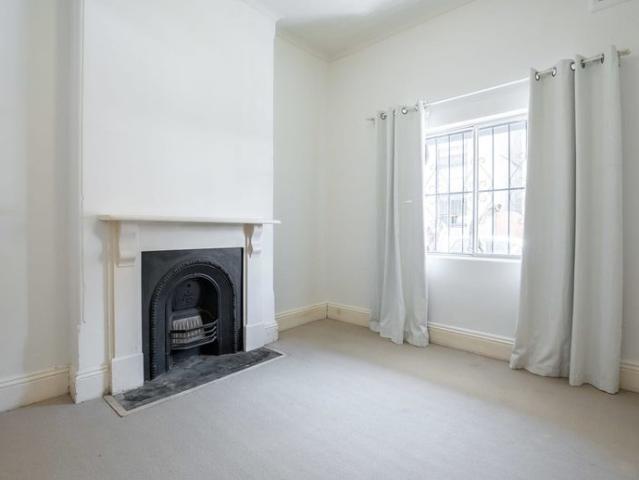 Quaint Two Bedroom Cottage in Leafy Glebe Locale