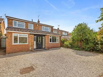 Quakers Mede, Haddenham HP17, 4 bed detached house to rent, £2,500 pcm | PrimeLocation