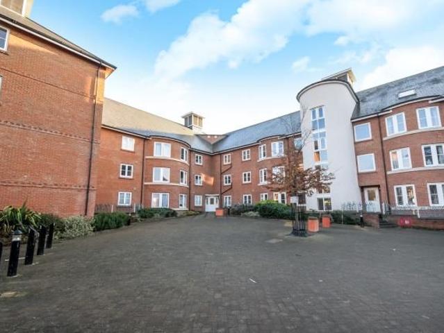 Quakers Court, Abingdon, Oxfordshire OX14, 2 bed flat to rent, £1,300 pcm | PrimeLocation