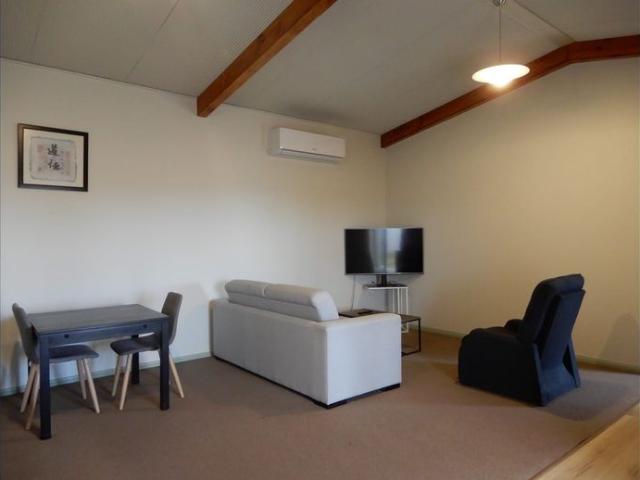 Quality one bedroom stand alone apartment
