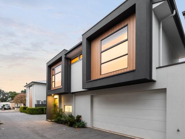 Quality Built Living Between City & Bay