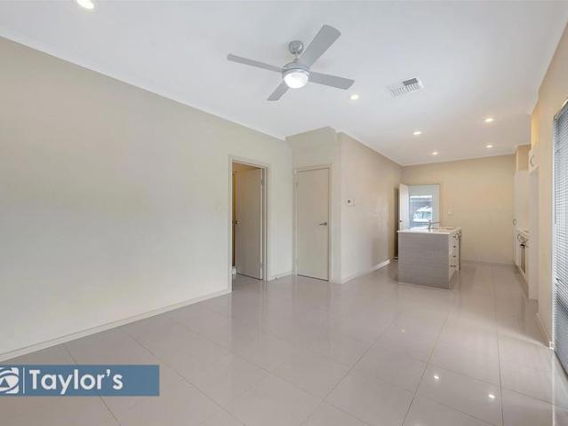 QUALITY BUILT & WELL PRESENTED TOWNHOUSE!