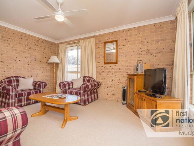QUALITY CENTRAL FURNISHED VILLA