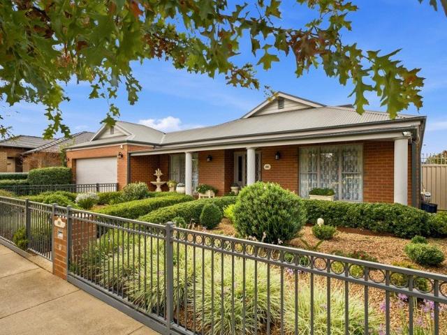 Quality, Comfort & Lifestyle in a Highly Sought After Pocket