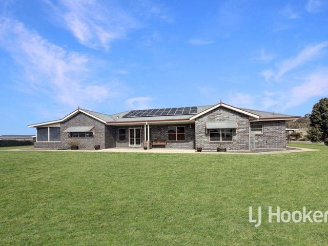Quality Country Living on Approx. 1ha