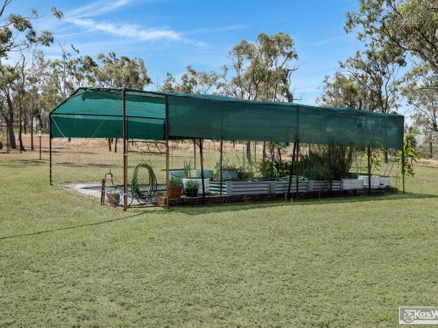 Quality double brick home. Shed. dam. Windmill. 7.28 hectares
