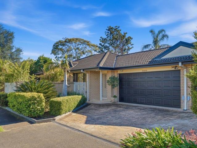 QUALITY ETTALONG BEACH VILLA, ONLY 2 IN THE BLOCK