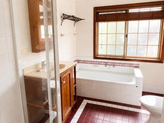Quality furnished unit in prime location