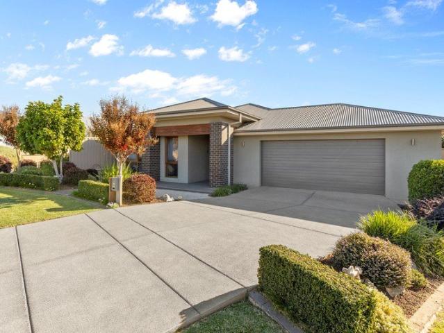 Quality Family Home in a Prime Bourkelands Location