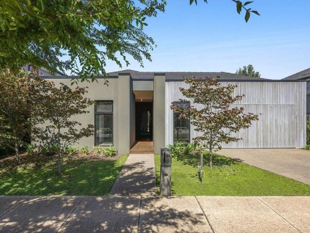Quality Family Home in a Quiet, Tree Lined Setting
