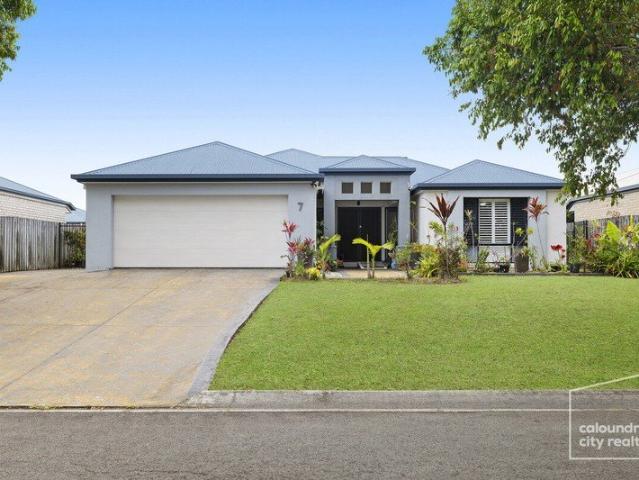 Quality Family Retreat & An Exceptional Coastal Address