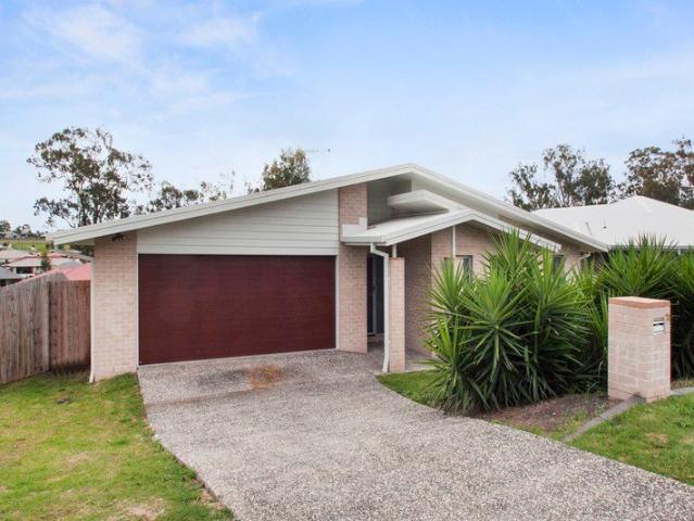Quality Four bedroom home in Yamanto