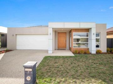 Quality Hudson Ridge Home in a Premium Lucas Pocket