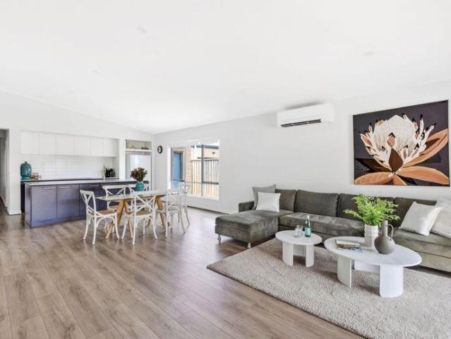 Quality Henley build close to the new Mount Duneed Village!