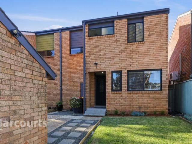No Strata & Renovated Throughout