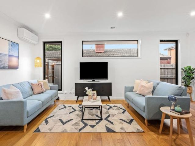 Comfortable Family living In A Prime Location Within School Zones