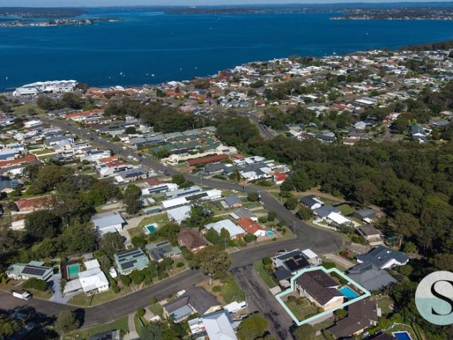 Copy Link to Register For The Auction buy.realtair.com/properties/253442