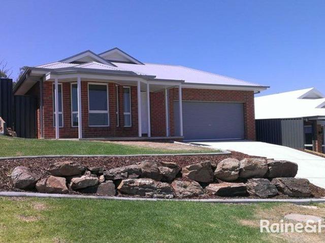 QUALITY LIVING IN A PRIME BOURKELANDS LOCATION