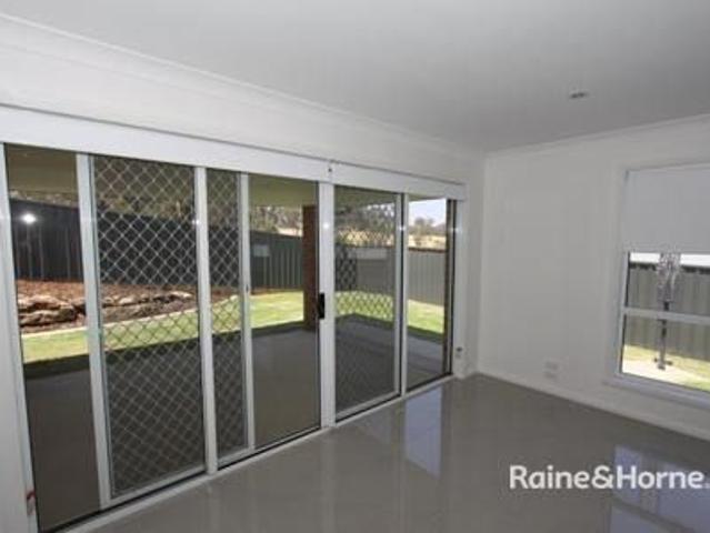 QUALITY LIVING IN A PRIME BOURKELANDS LOCATION