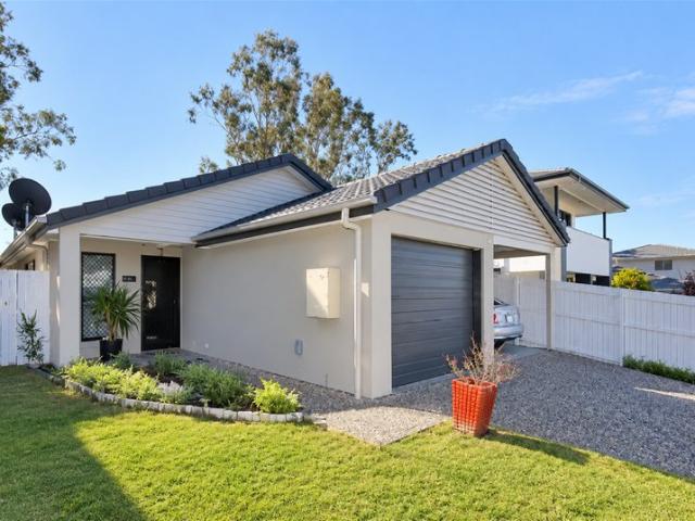 Quality Living in Eight Mile Plains Available Now