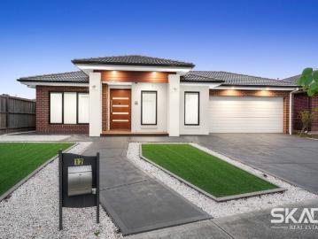 Quality, location & Style you want to Live in !