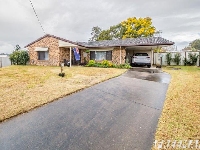 Quality Private Single Level Brick Home on 1,146m² Room for the Caravan