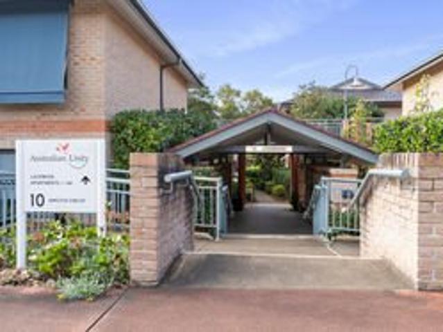 Quality retirement living brimming with natural light and handily positioned to all our Constitution Hill amenities