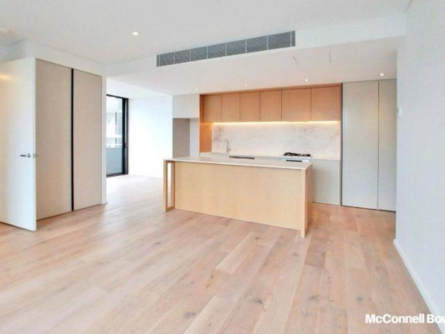 Quality & Stylish Apartment in a Highly Convenient Location