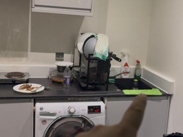 Quality self contained studio room