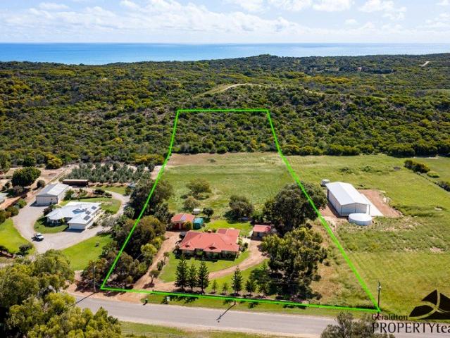 Quality Serene Coastal Lifestyle Property