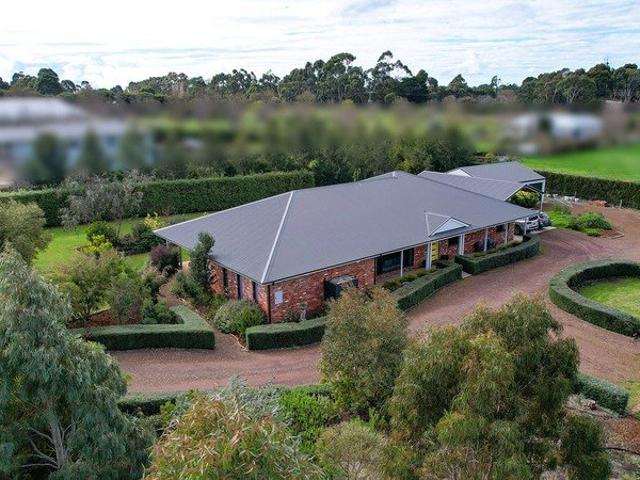 QUALITY, SPACE AND COUNTRY STYLE !