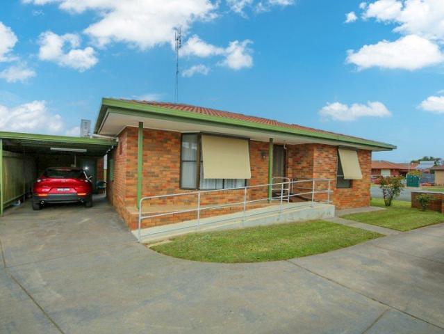 QUALITY TWO BEDROOM UNIT IN PRIME LOCATION