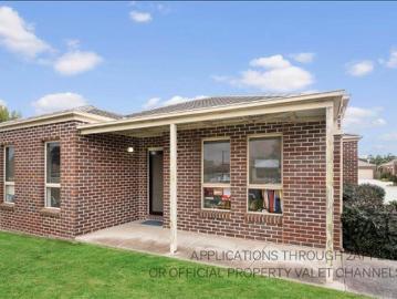 Quality Townhouse in Quiet Canadian Location