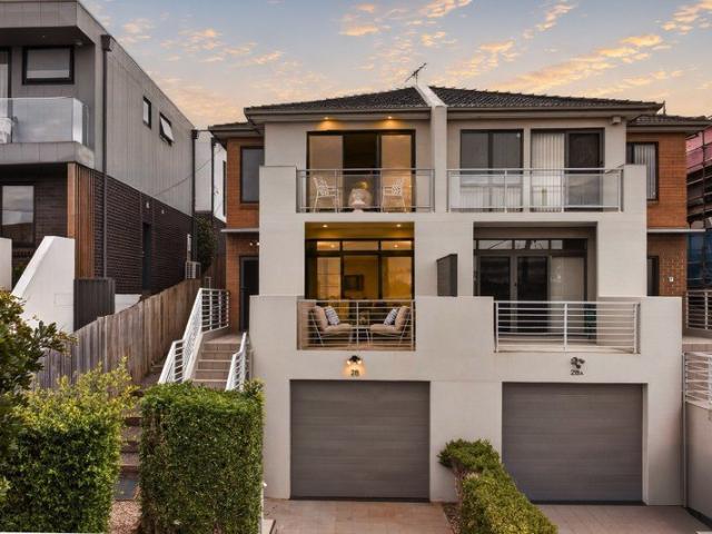 Quality Tri Level Duplex with a Sunny North Aspect in a Premium Street