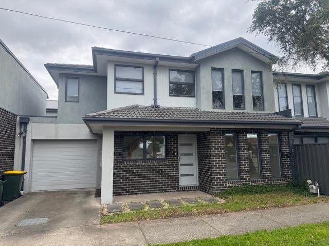Quality 3 Bedroom Townhouse!