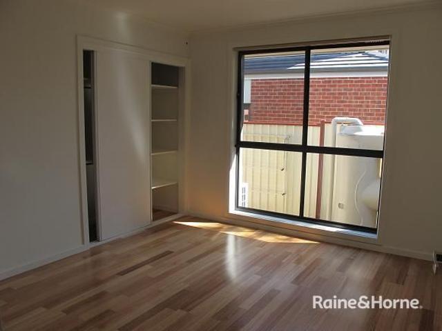 Quality 3 bedroom home in Great Cental Location!