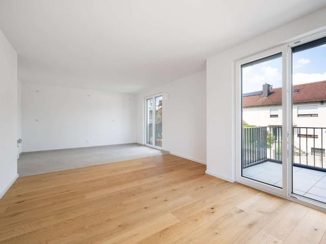 NEUBAU: 3 Zimmer Etagenwohnung mit zwei Balkonen nahe Feldmochinger See