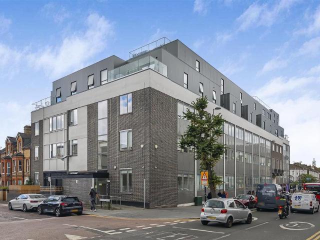 Quant Building, 6 10 Church Hill. 1 bed flat to rent £1,500 pcm £346 pw